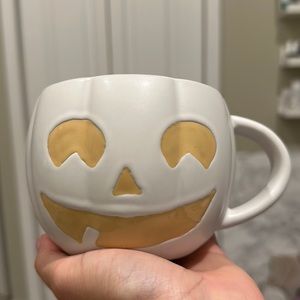 Pottery barn jack o lanter stoneware white pumpkin mug